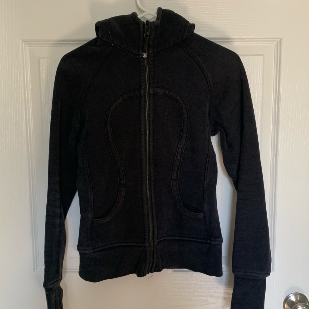 Black lululemon scuba zip up hoodie